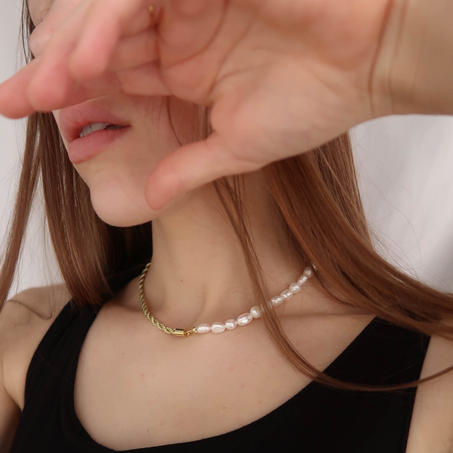 Pearl Gold Rope Chain Necklace (45cm) - Synthetic Pearls on Gold Brass